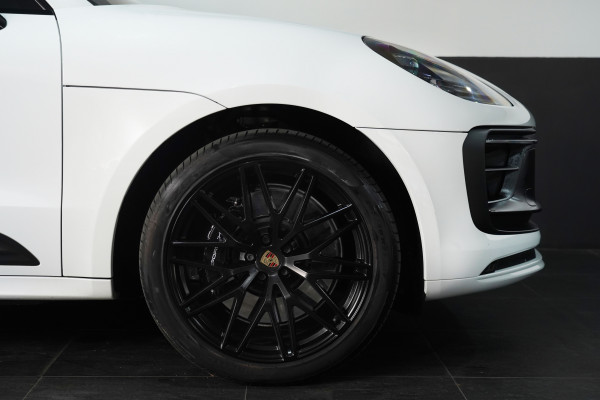 2022 Porsche Macan GTS SUV Image 14