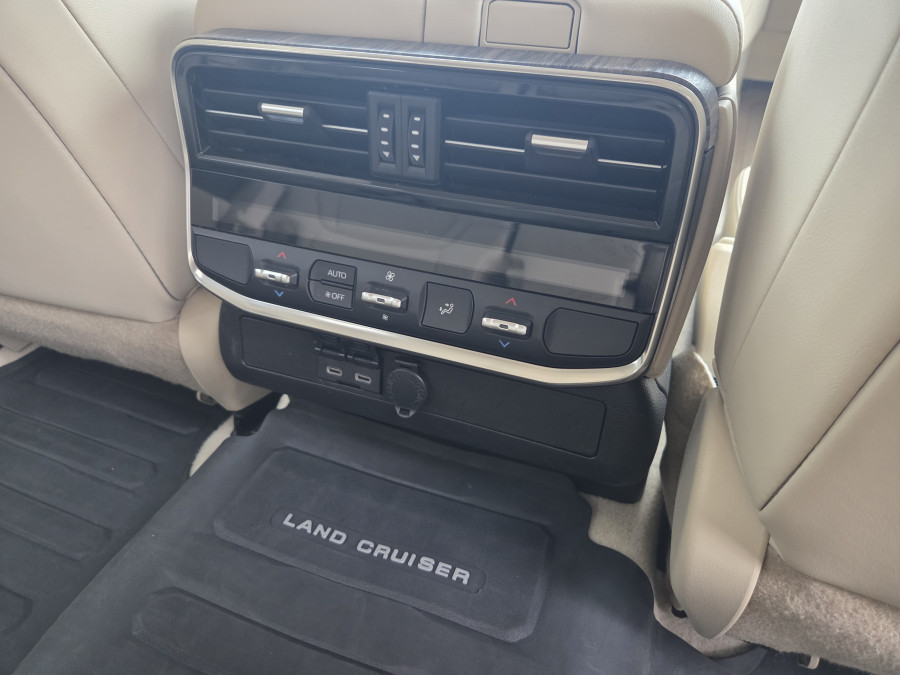 2024 Toyota LandCruiser FJA300R VX SUV Image 14