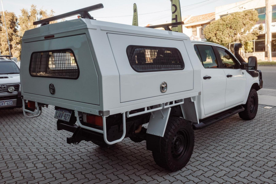 2019 Toyota HiLux GUN126R SR Cab Chassis Image 19