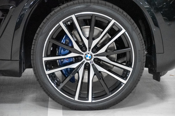 2025 BMW X5 G05 LCI xDrive40i M Sport SUV image 26