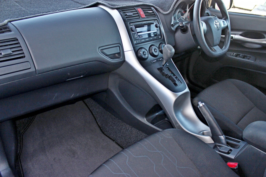 2011 Toyota Corolla Ascent Hatch Image 10