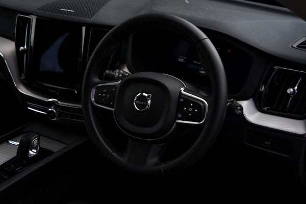 2022 MY23 Volvo XC60  Plus B5 SUV Image 6