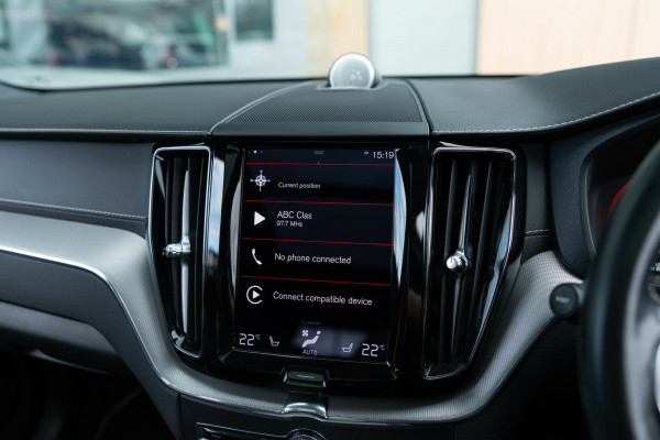 2021 Volvo XC60 UZ T8 Polestar SUV Image 22