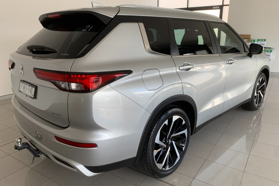 2022 MY23 Mitsubishi Outlander ZM Aspire SUV Image 7