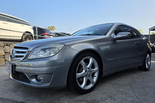 2010 Mercedes-Benz CLA-Class CL203 CLC200 Kompressor Coupe Image 3