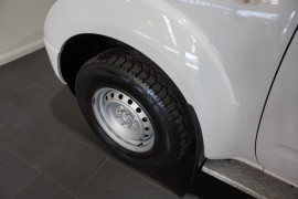 2010 Nissan Navara D40 Turbo RX Utility crew cab