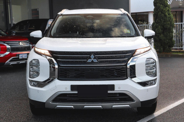 2024 Mitsubishi Outlander ZM LS SUV