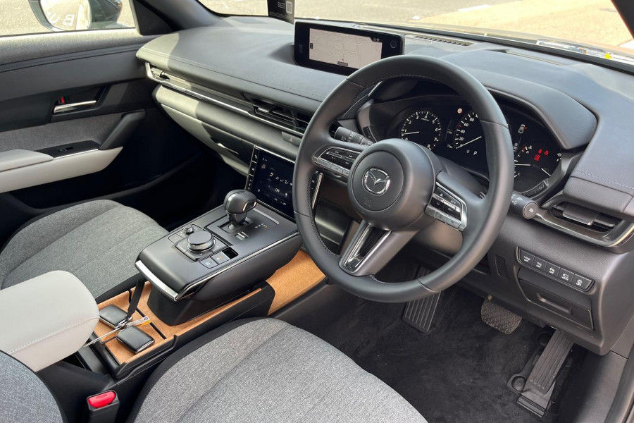 2023 Mazda MX-30 DR Series G20e Evolve SUV Image 10