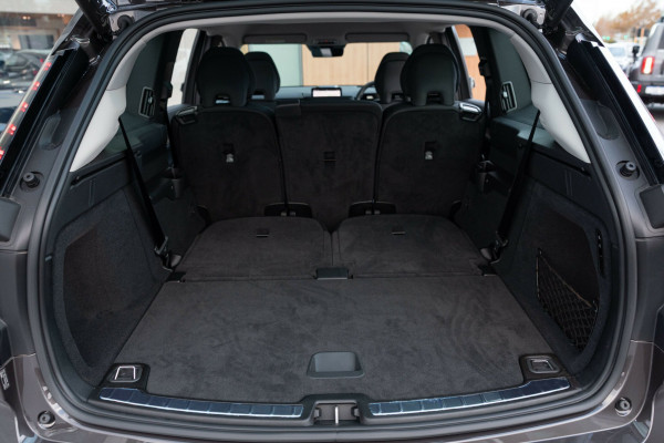 2025 Volvo EX90 No Series Plus Twin Motor SUV Image 21