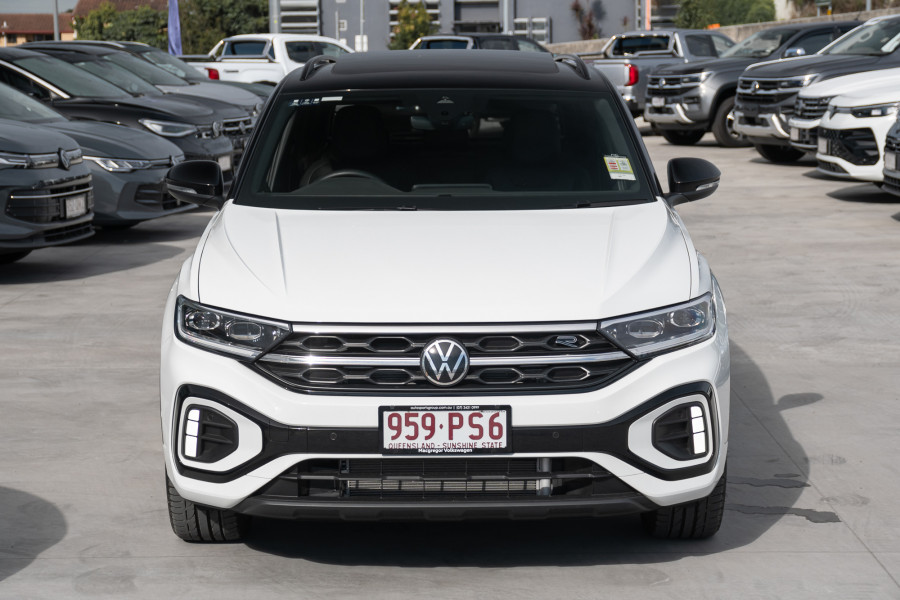 2026 Volkswagen T-Roc D11 140TSI R-Line SUV Image 3