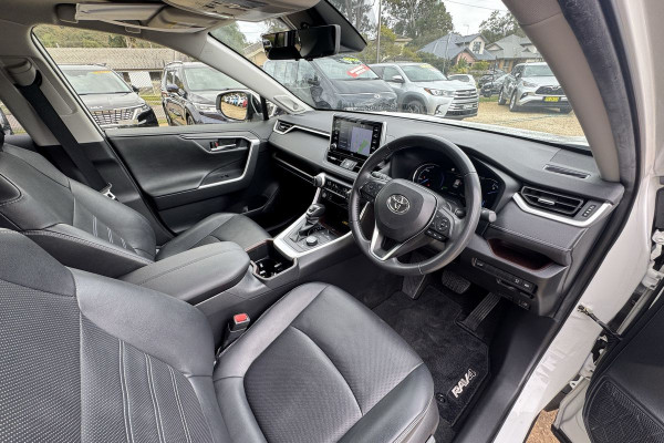 2022 Toyota RAV4 AXAH54R Cruiser SUV Image 4