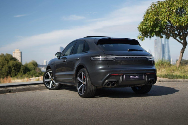 2023 Porsche Macan Gts Wagon Image 2