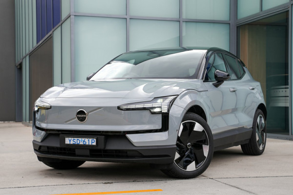 2024 MY25 Volvo EX30  Single Motor Extended Range Ultra SUV Image 4