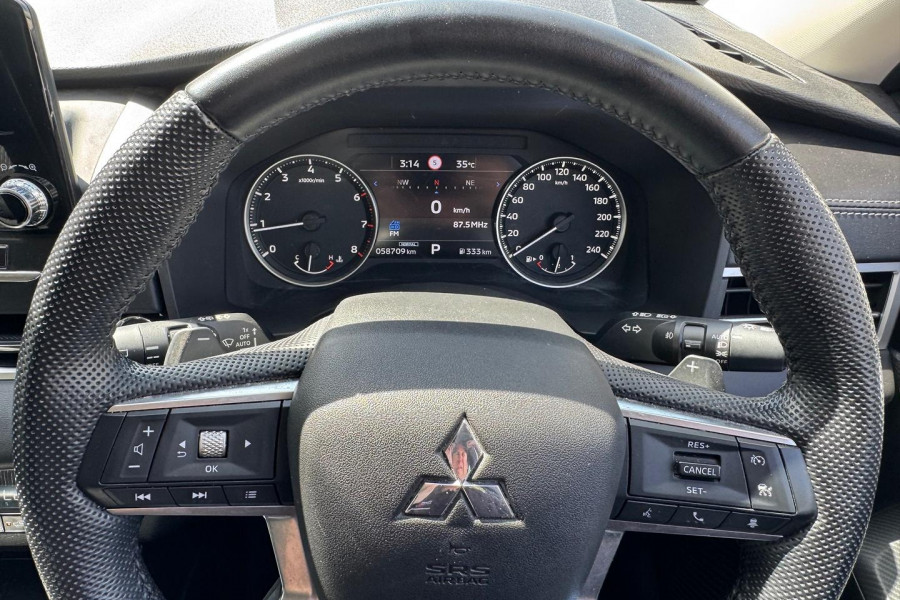 2022 MY22.5 Mitsubishi Outlander ZM LS SUV Image 13