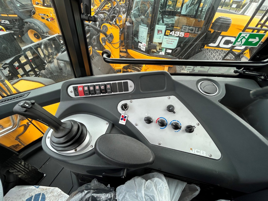 2026 JCB WHEELED LOADER Wheel Loader Image 13