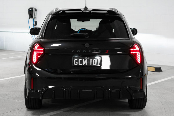 2025 MINI Cooper F65 S JCW Sport Hatch image 4
