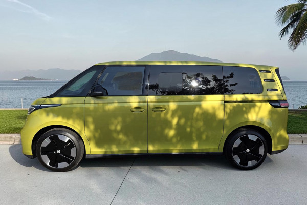2025 Volkswagen ID. Buzz EB Pro BEV560 People Mover Image 4