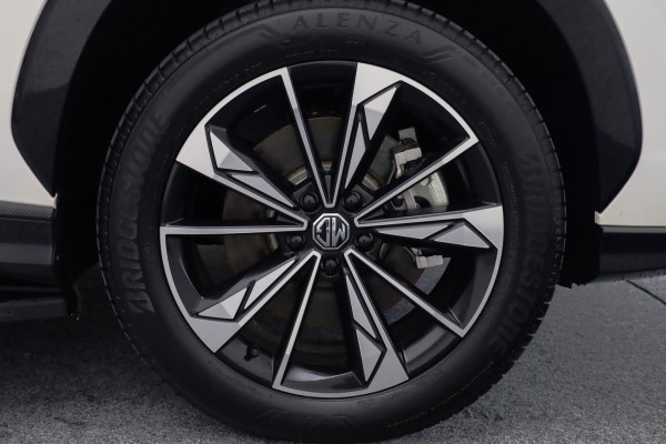 2026 MG HS Plug-in Hybrid Essence SUV Image 3