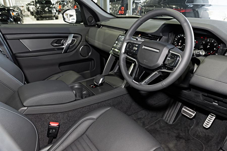 2025 MY25.5 Land Rover Discovery Sport L550 P250 Dynamic SE SUV