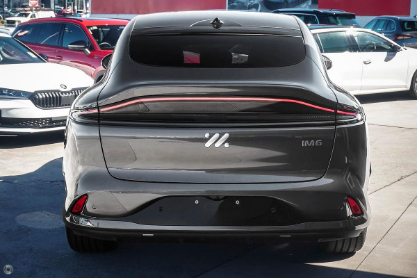 2025 MG IM6 S12L Performance SUV Image 3