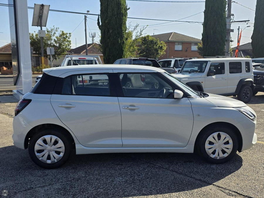 2025 Suzuki Swift UZ Hybrid Hatch Image 8