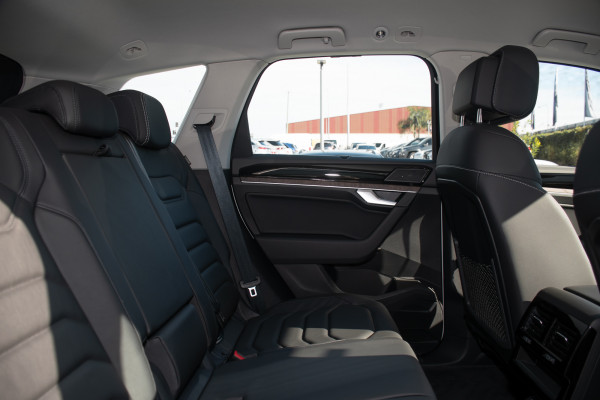 2025 MY26 Volkswagen Touareg RC 170TDI SUV image 10