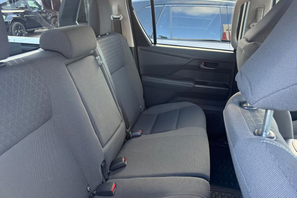 2025 Toyota HiLux GUN126R SR5 48V Ute Image 13