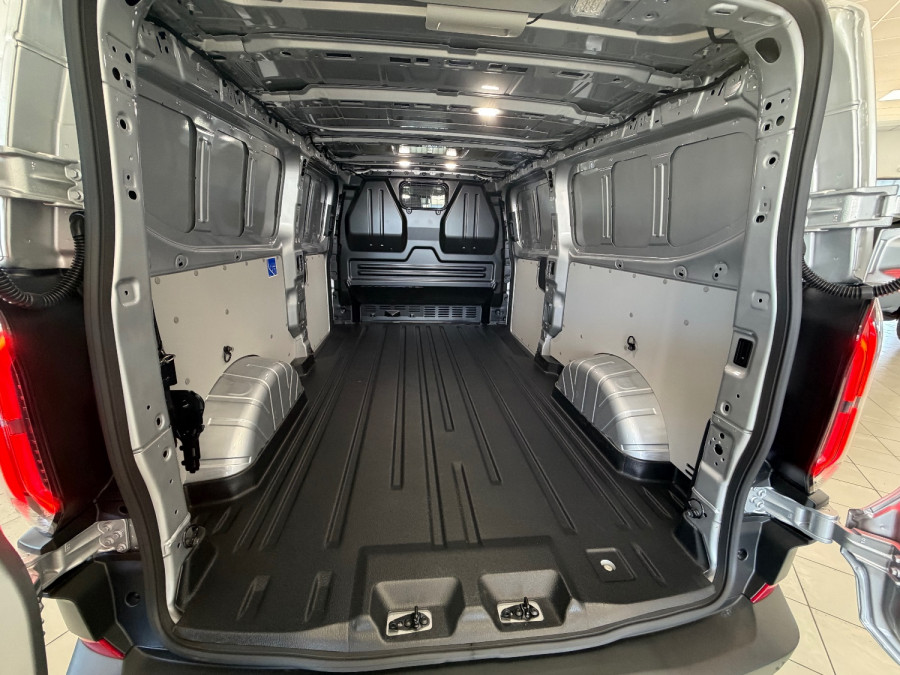 2026 MY26.5 Ford Transit Custom AV Trail LWB Van Image 13