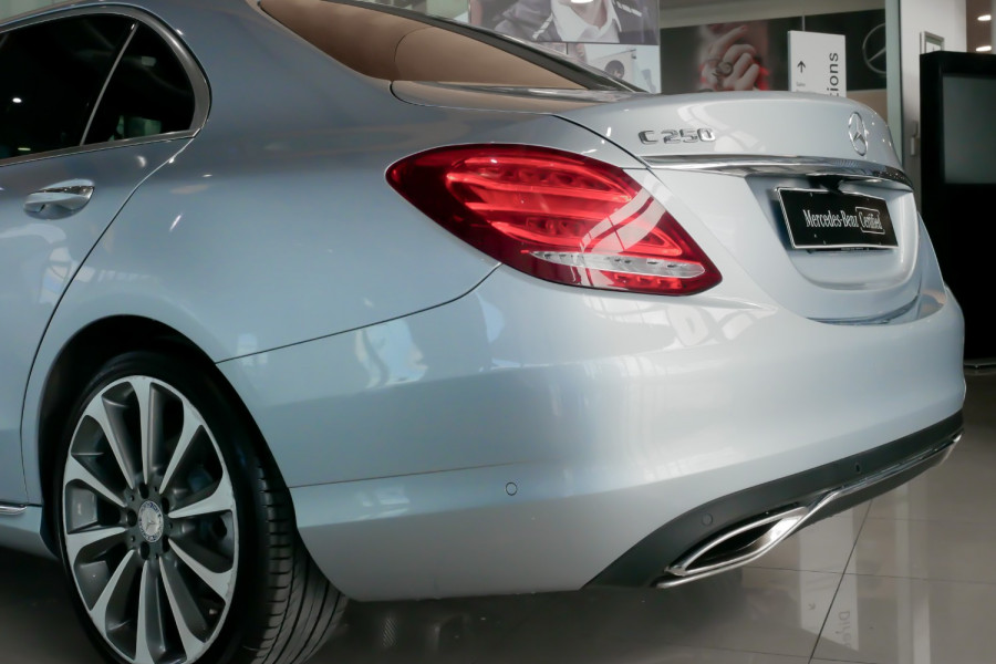2017 MY17.55 Mercedes-Benz C-Class W205 C250 Sedan Image 6