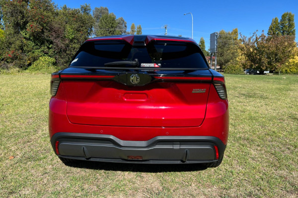 2024 MG MG4 MEH32 Essence 64 Hatch Image 5