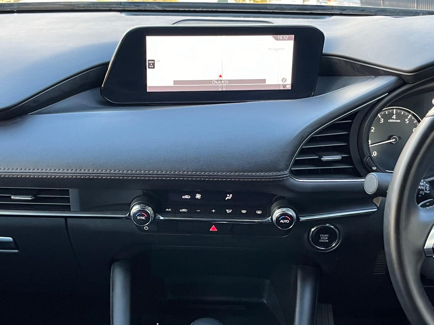 2023 Mazda 3 BP Series G20 Touring Hatch Image 17