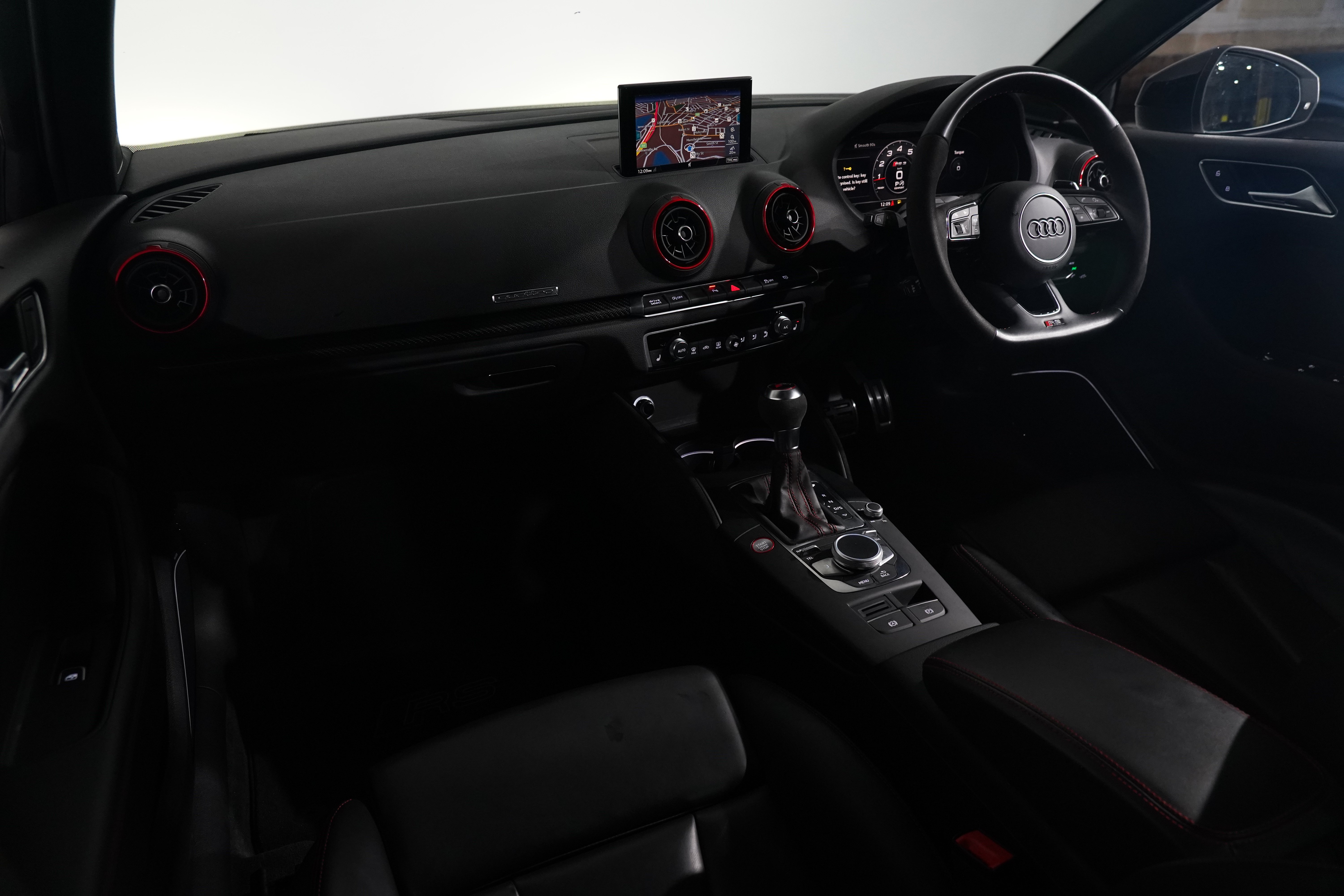 2020 Audi Rs 3 Audi Rs 3 2.5 Tfsi Quattro Carbon Editn 7 Sp Auto S-Tronic 3 2.5 Tfsi Quattro Carbon Editn Sedan Image 11