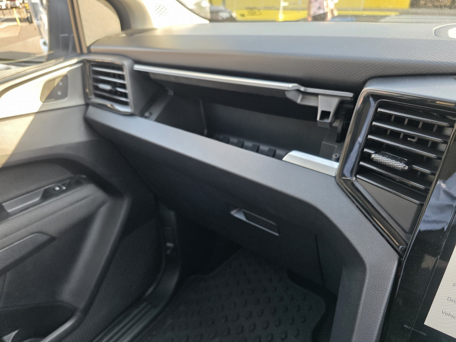 2026 MY25 Volkswagen Amarok NF TDI500 Life Cab Chassis Image 25