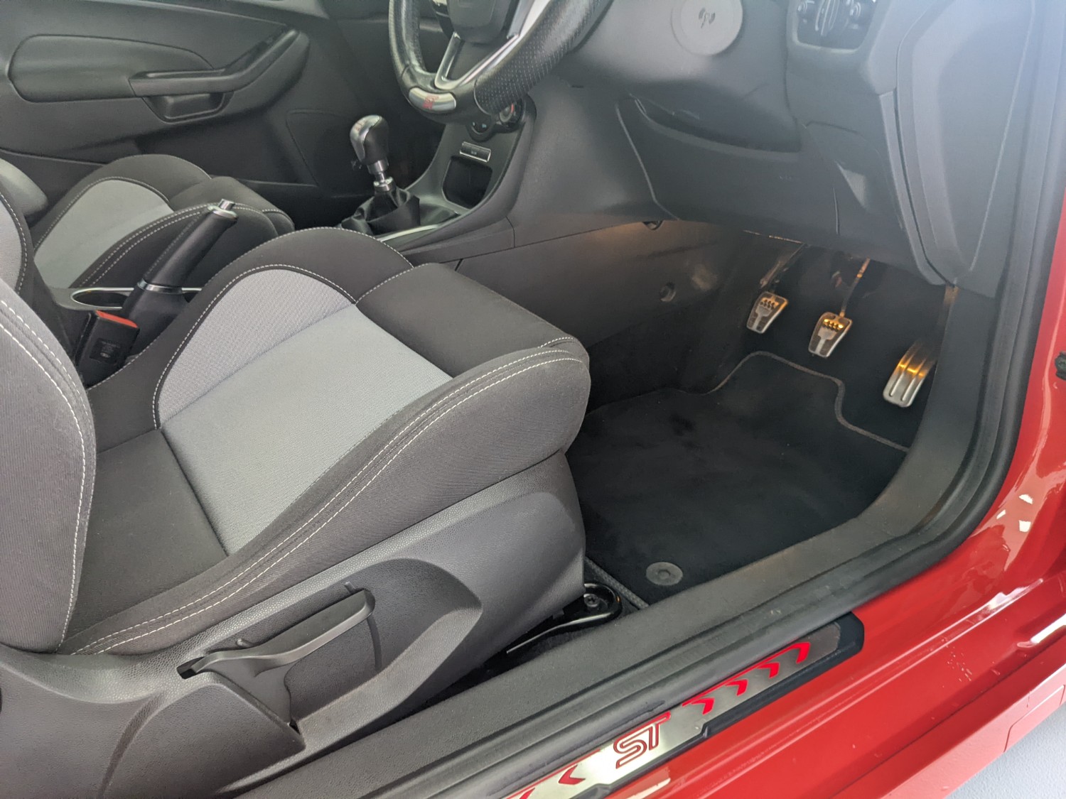 2017 Ford Fiesta WZ ST Hatch Image 15