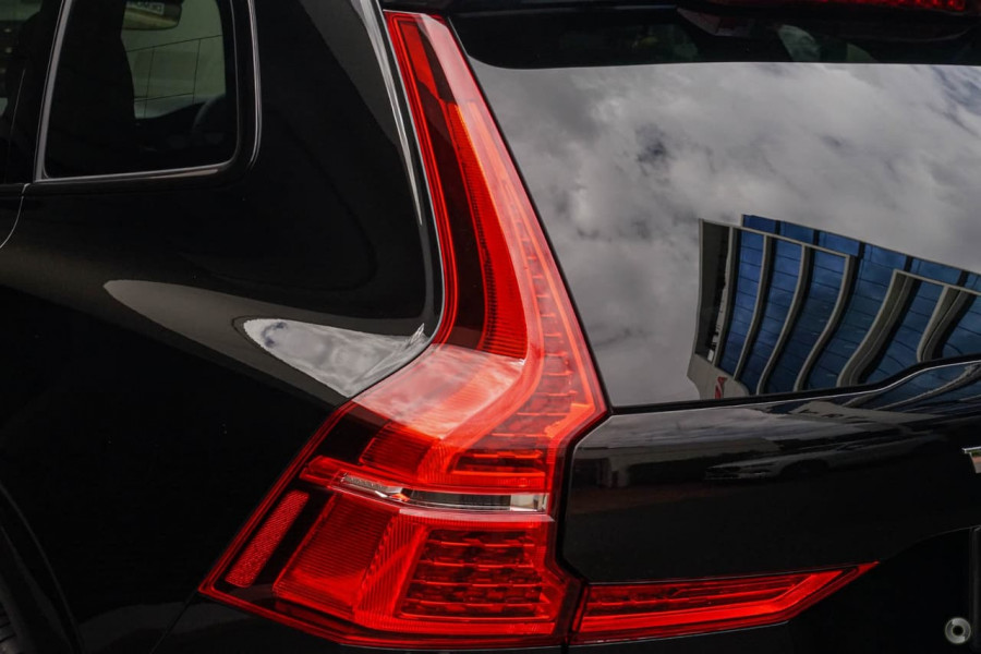 2020 MY21 Volvo XC60 UZ T6 R-Design Suv Image 2