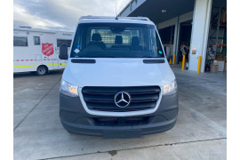 2021 Mercedes-Benz Sprinter Cab chassis Image 2
