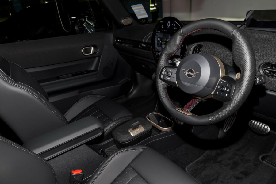2026 MY25 MINI Cooper F66 JCW Favoured Hatch
