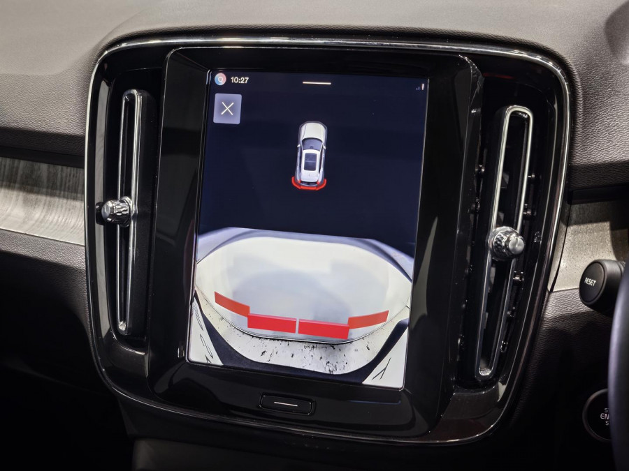 2025 Volvo XC40 XZ Plus B4 SUV Image 37