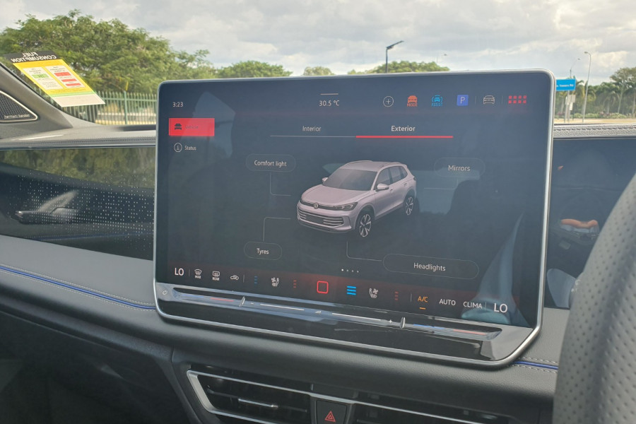 2025 Volkswagen Tiguan CT 195TSI R-Line SUV Image 18