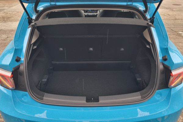 2026 MG MG4 EV Urban AH4E Essence 54 Hatch Image 17