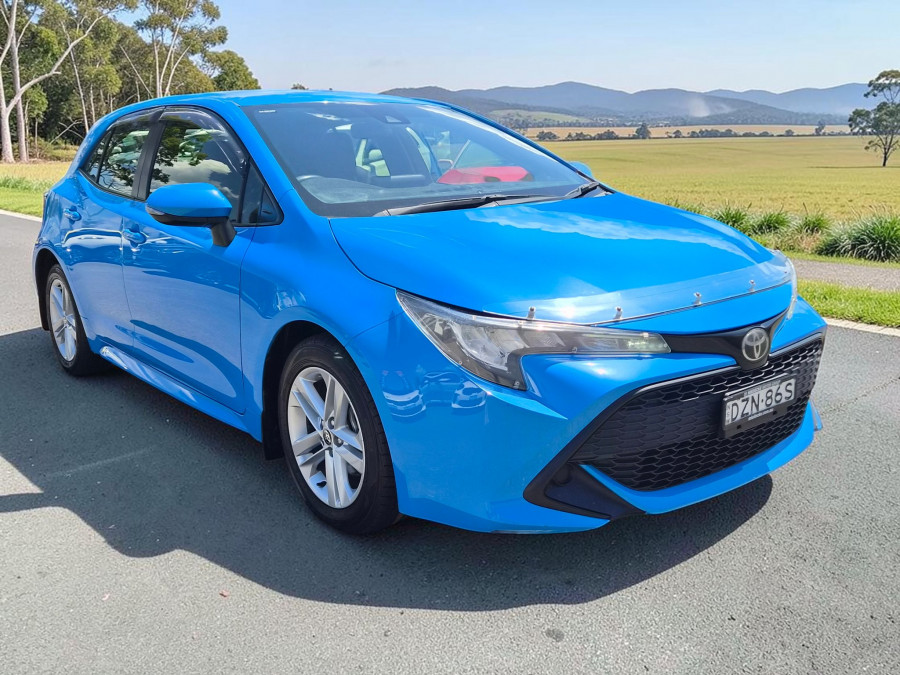 2018 Toyota Corolla MZEA12R Ascent Sport Hatch Image 1