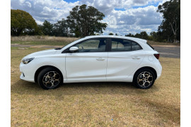 2025 MY24.5 MG MG3 ZP22 Essence Hybrid+ Hatch