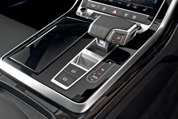 2026 Audi Q7 4M TFSI 250kW S line SUV image 14