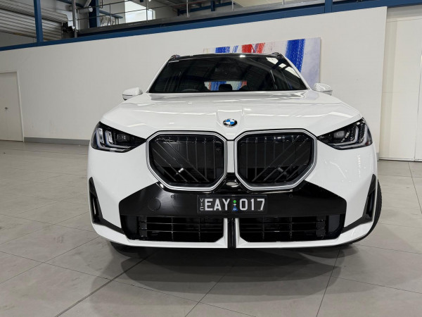 2026 BMW X3 G45 20 xDrive SUV image 3