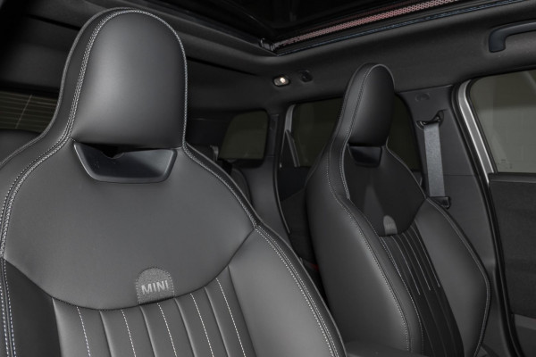 2026 MINI Aceman J05 SE Favoured Hatch image 10