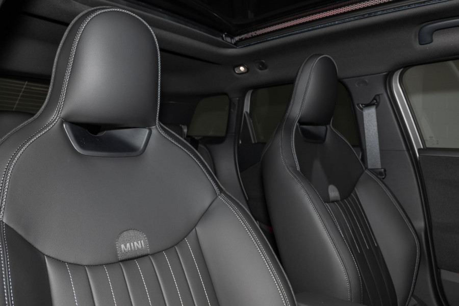 2026 MINI Aceman J05 SE Favoured Hatch