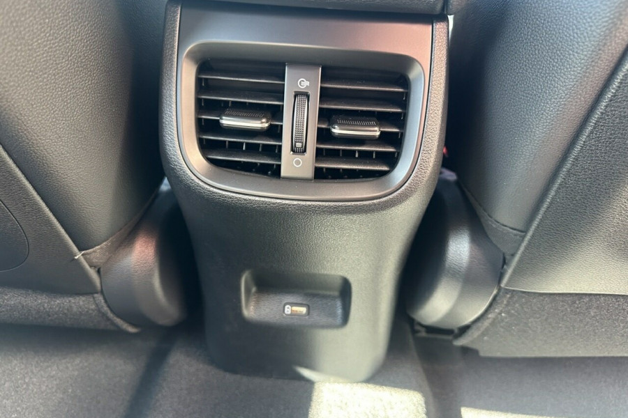 2024 Kia Cerato BD GT Hatch Image 29