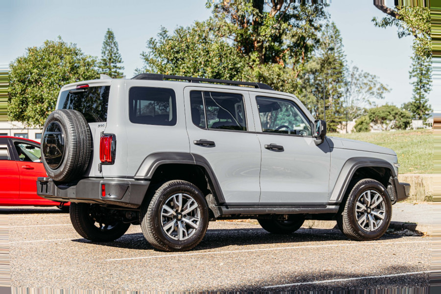 2025 GWM Tank 300 P01 Ultra SUV Image 13