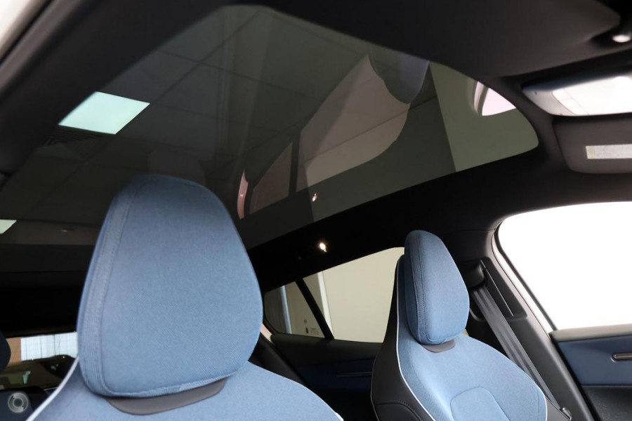 2024 Volvo EX30  Twin Motor Performance Ultra SUV Image 16