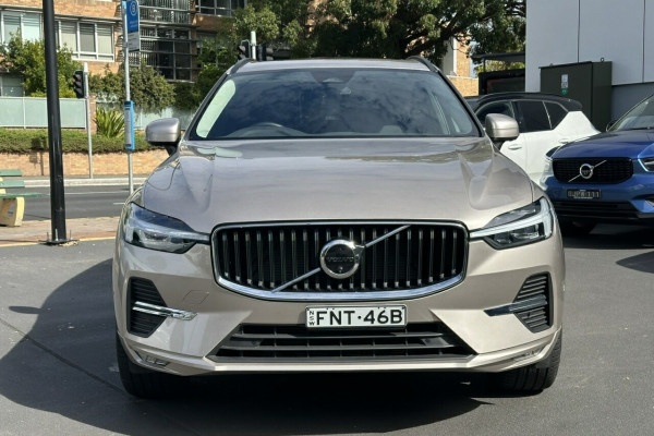 2025 Volvo XC60 UZ Plus B5 SUV Image 2